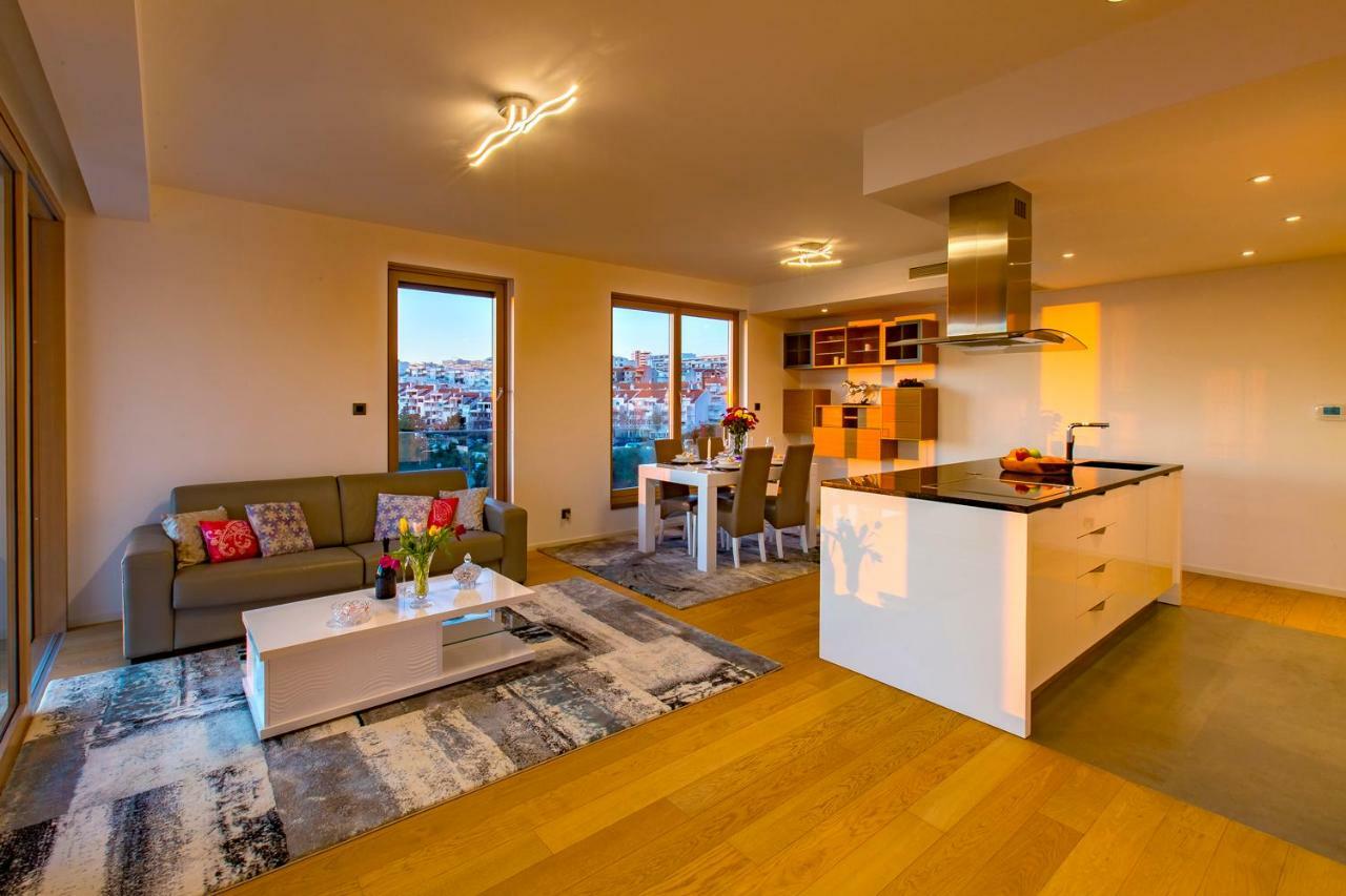 Bel Etage Amora Luxury Seaview Apartment With Pool Split Exterior photo