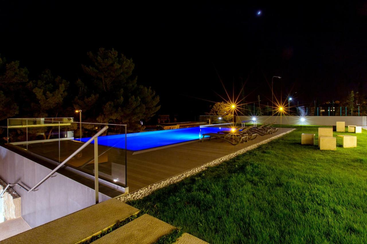 Bel Etage Amora Luxury Seaview Apartment With Pool Split Exterior photo